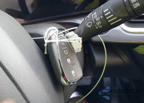 2025 Chevrolet Trax Fwd Activ из США, поврежденный, VIN KL77LKEP1SC102039